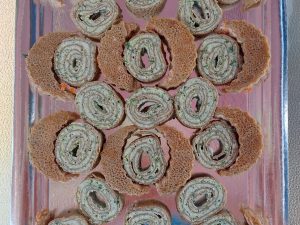 Amuses bouches mousse saumon fumé ou mousse de roquefort